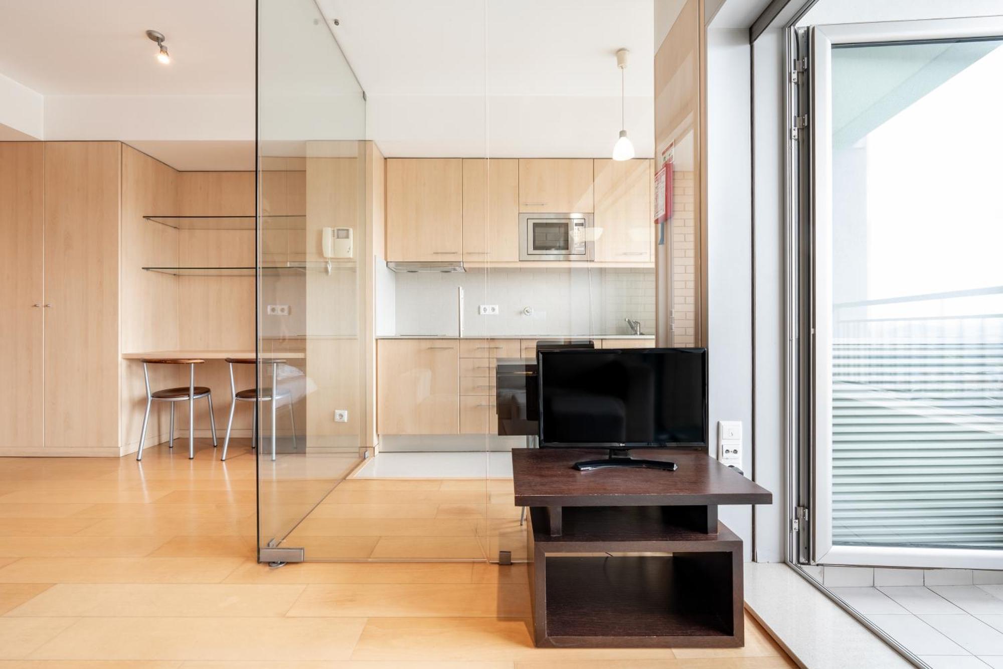 Viva Stadium Residence Studios Порто Екстериор снимка